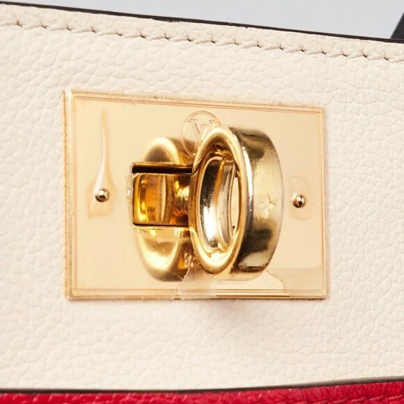 Louis Vuitton Red/Beige/Black Leather On My Side MM Bag - Picture 9 of 12